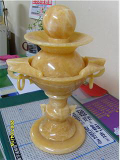 တရုတ်နိုင်ငံ Xingyan Mihuang Stone Feng Shui Ball Footing ပန်းပု