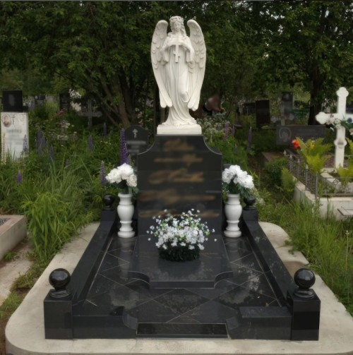 Xingyan Angel-Shaped Tombstone