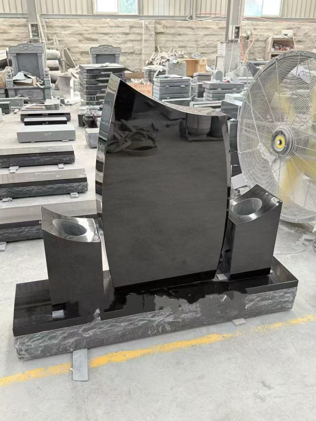 Xingyan စိတ်ကြိုက် double-post black granite headstone